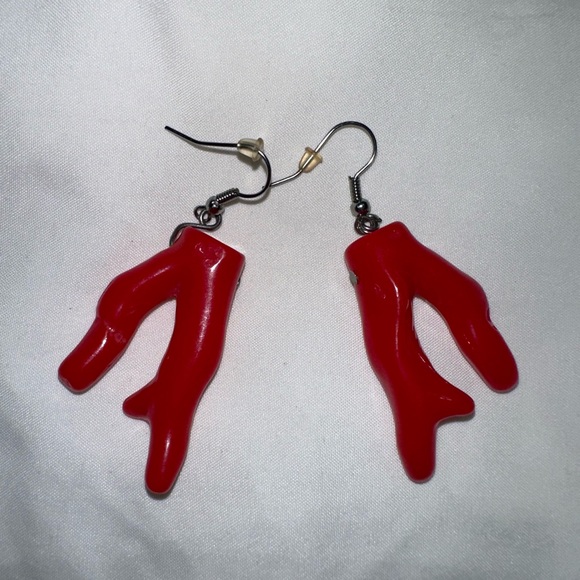 Red Earrings - Picture 1 of 1